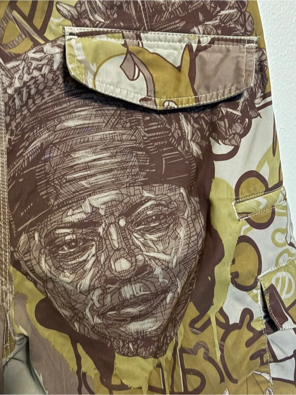 Reef Vintage AOP Tribal Graphic Green Brown Board Shorts 32 Retro Surf